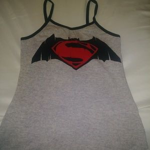 Batman/superman tank